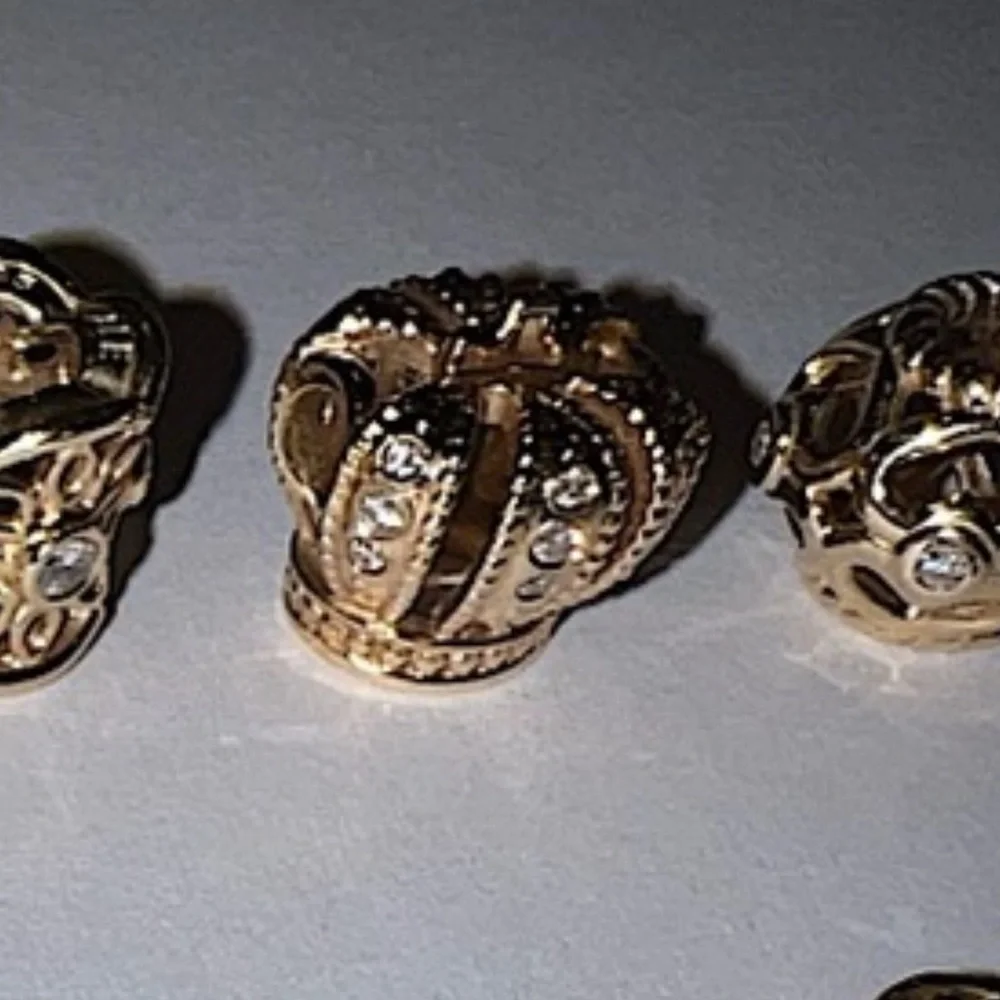 Pandora Yellow Gold Diamond Crown Retired - Picture 3 of 4